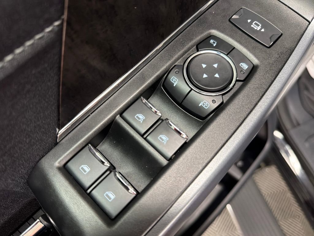 Certified 2024 Ford F250 Lariat w/ Lariat Ultimate Package image 17