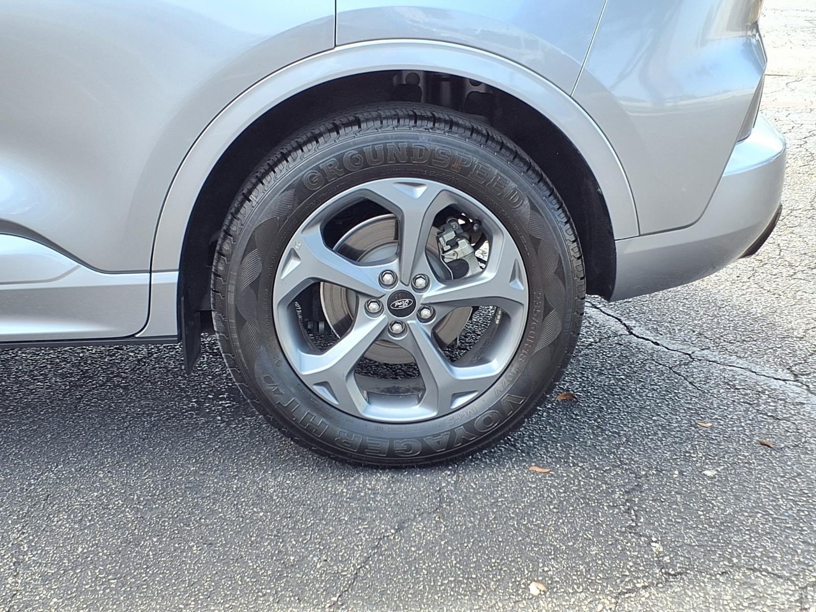 Certified 2024 Ford Escape ST-Line AWD/4WD image 10