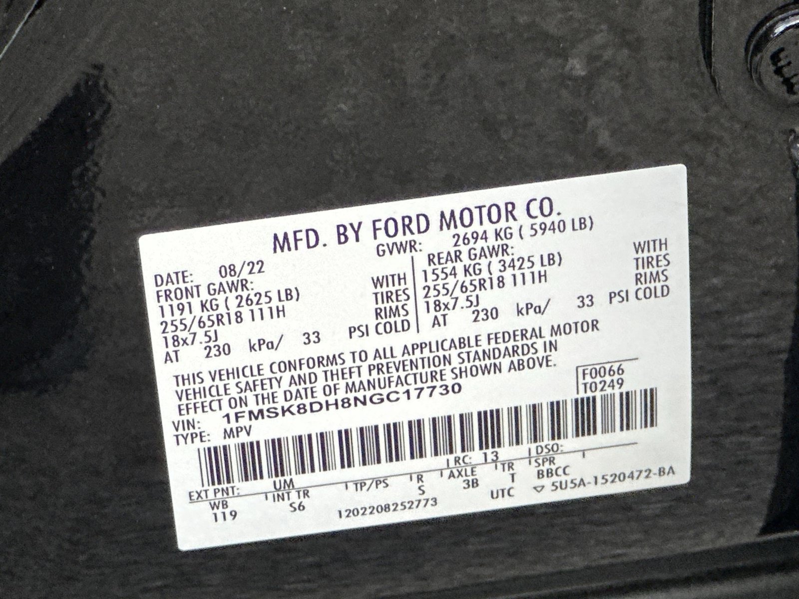 Certified 2022 Ford Explorer XLT w/ Equipment Group 202A AWD/4WD image 30