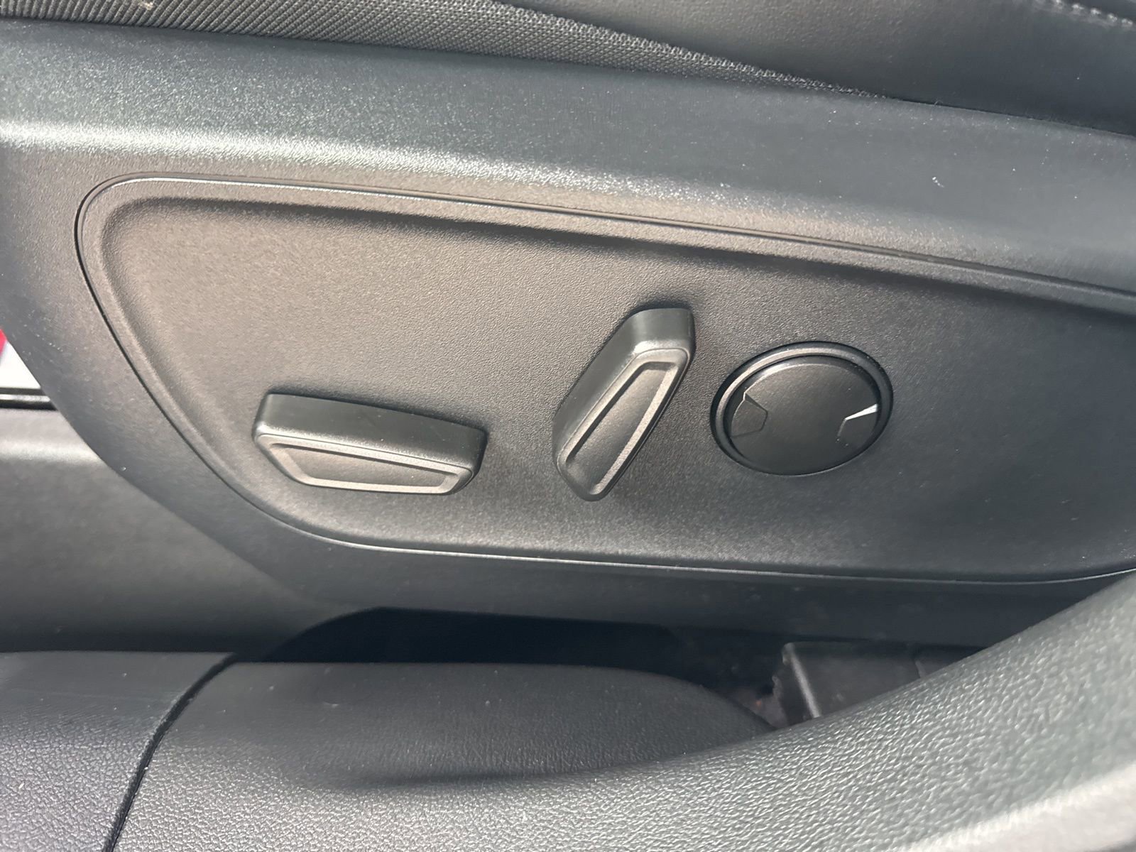 Certified 2024 Ford Escape ST-Line w/ Tech Pack #1 image 25