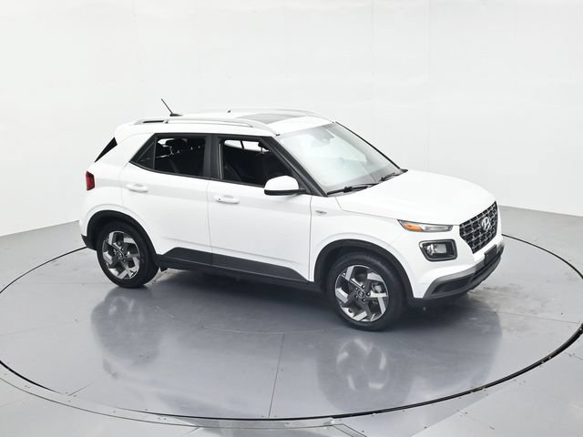 Used 2024 Hyundai Venue SEL FWD image 41