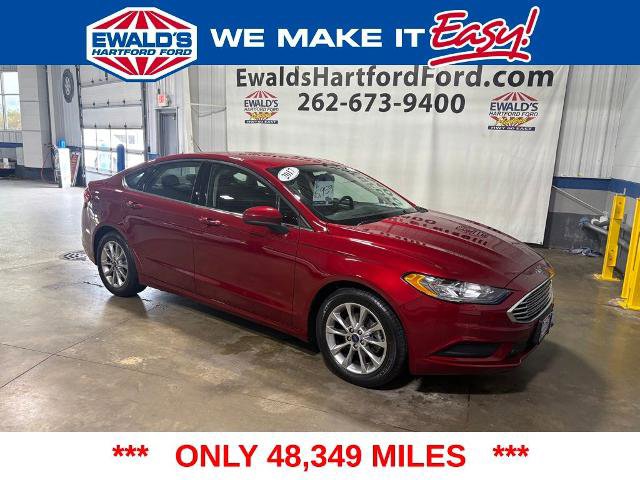 Certified 2017 Ford Fusion SE FWD image 1