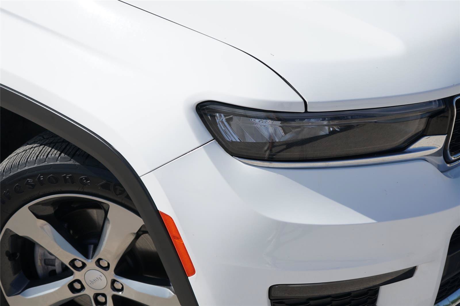 Used 2021 Jeep Grand Cherokee L Limited AWD/4WD image 3