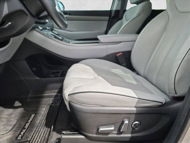 Used 2025 Hyundai Palisade SEL FWD image 17