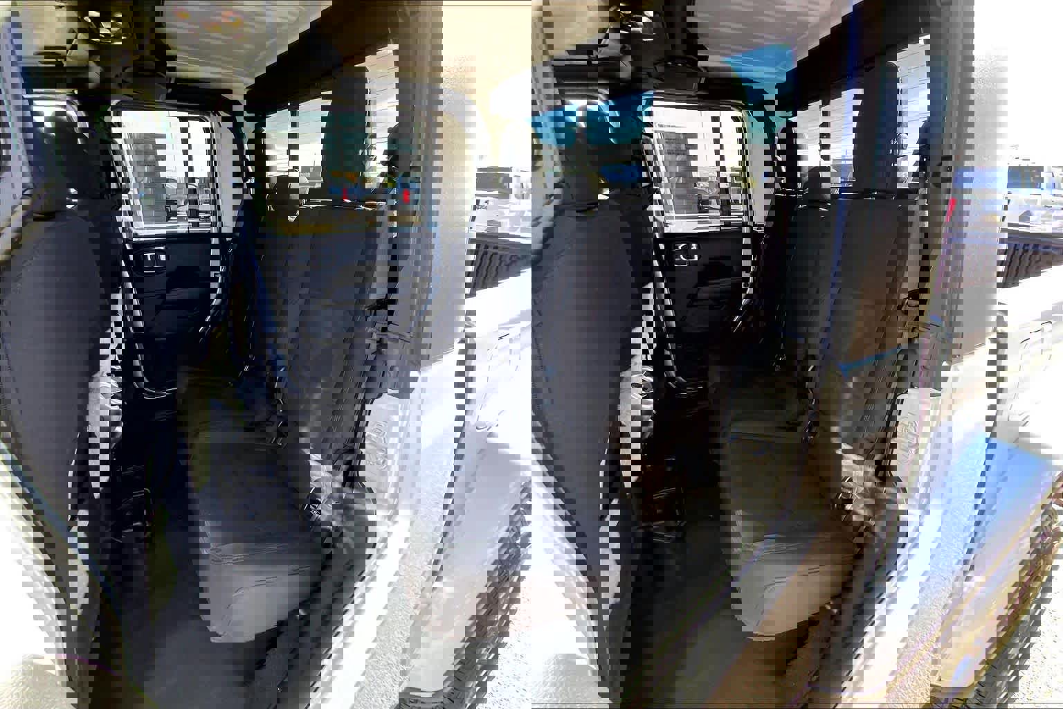 Used 2023 Jeep Gladiator Overland image 20