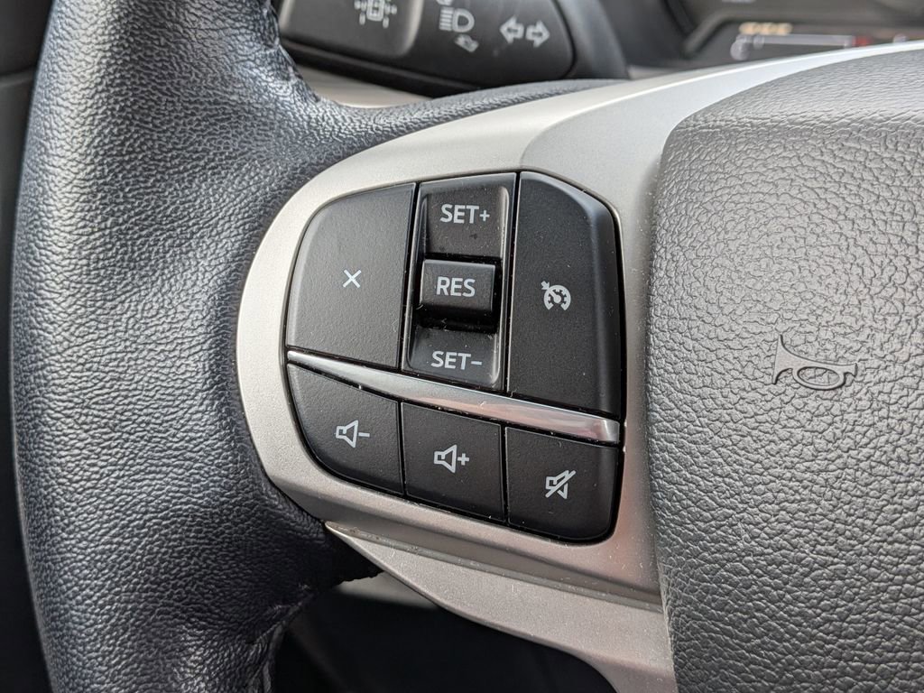 Certified 2022 Ford Explorer XLT w/ Equipment Group 202A image 24