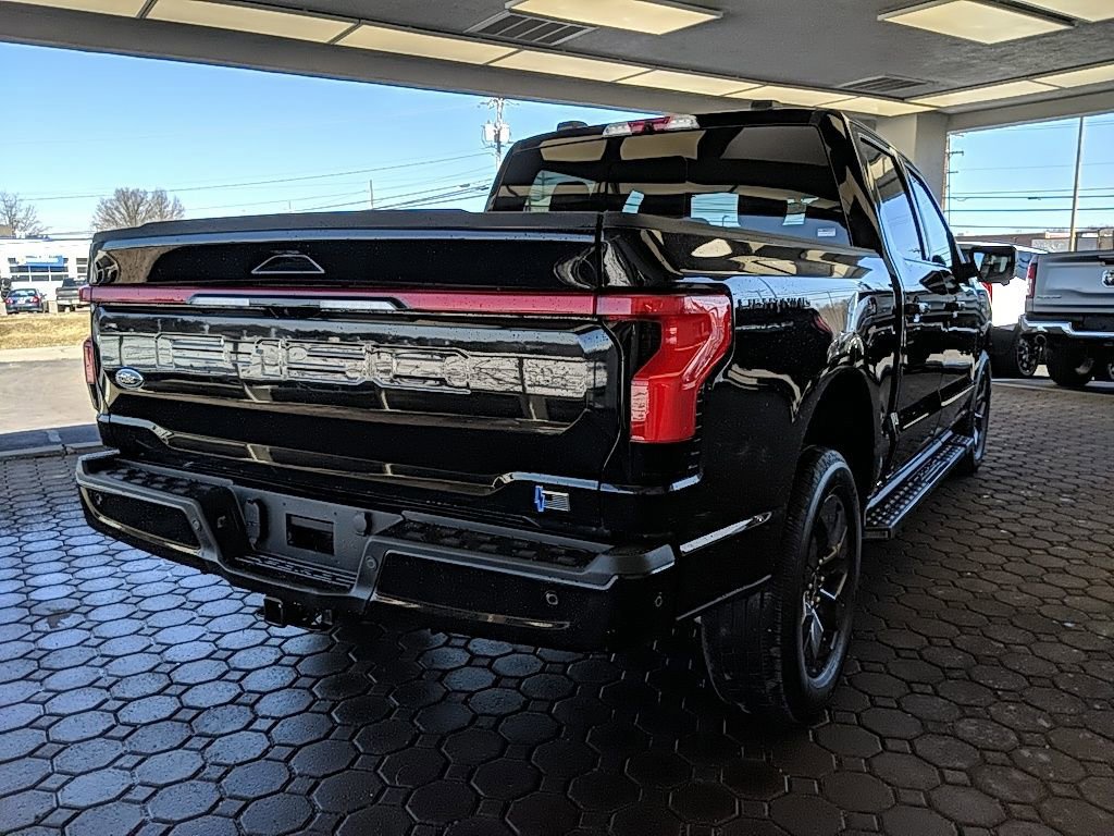 Certified 2022 Ford F150 Lightning Lariat image 3