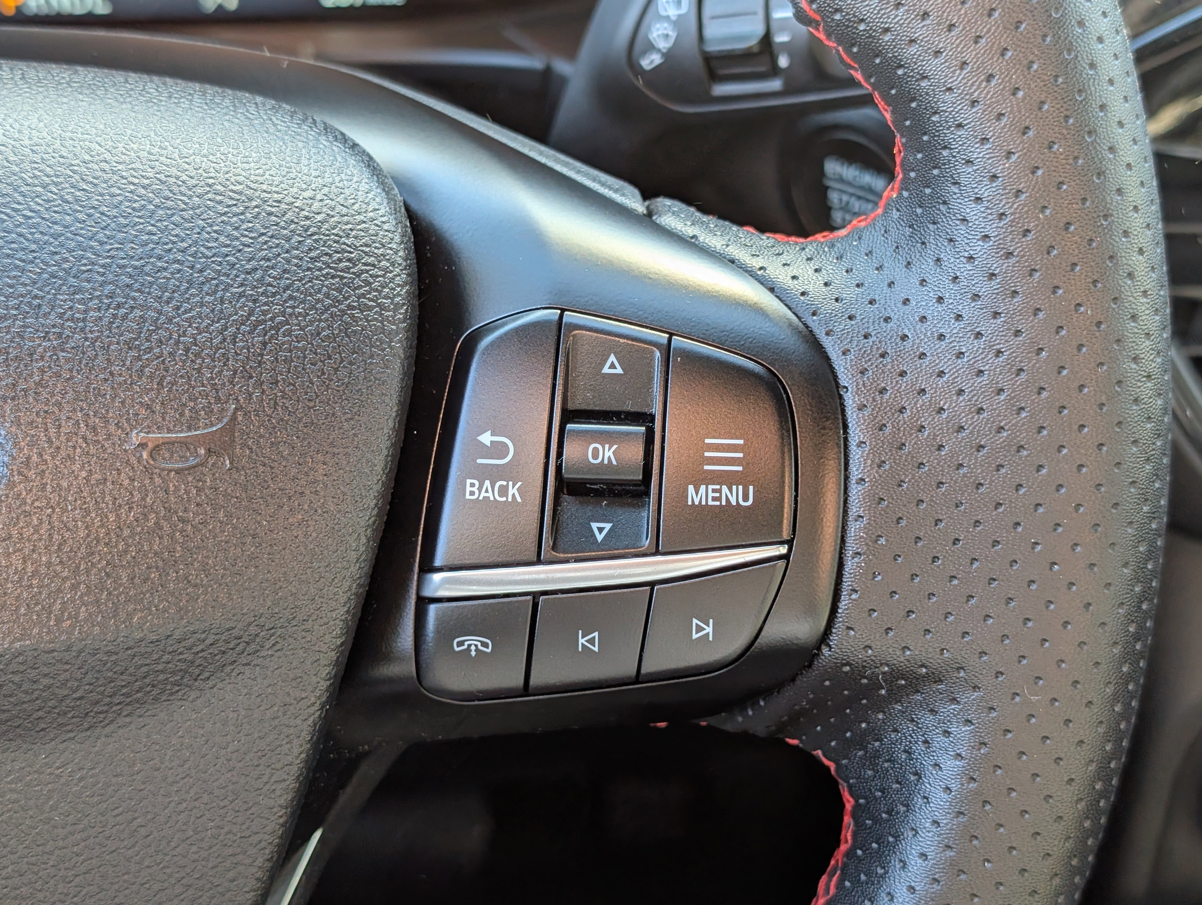 Certified 2025 Ford Escape ST-Line image 23