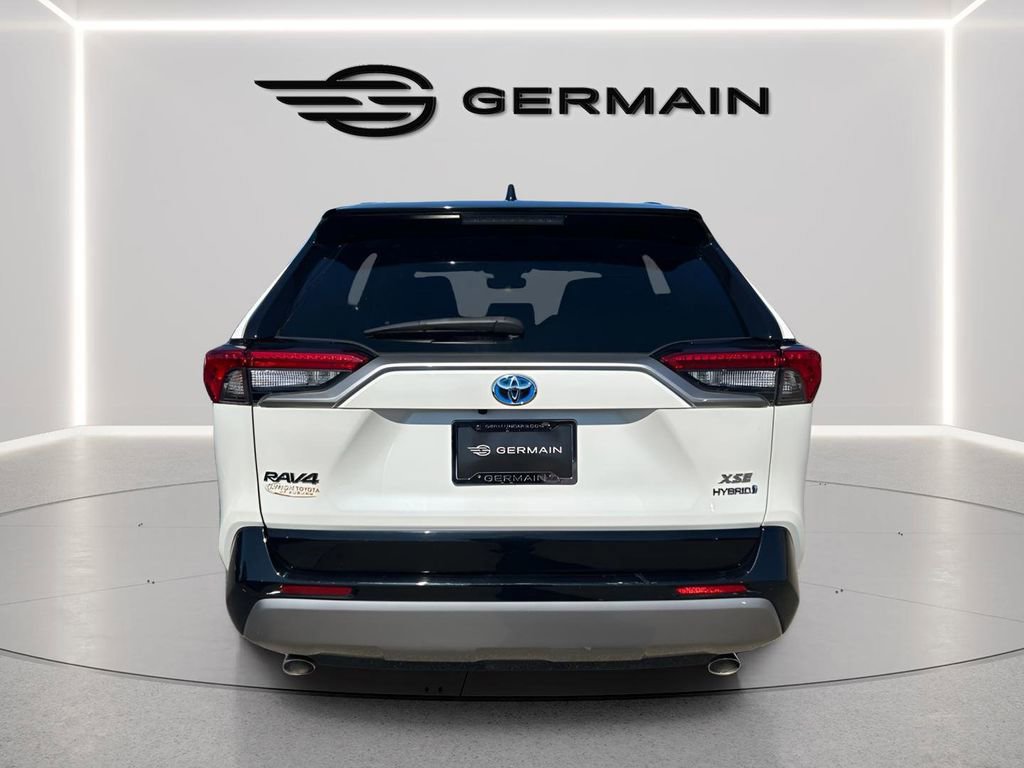Used 2022 Toyota RAV4 XSE AWD/4WD image 4