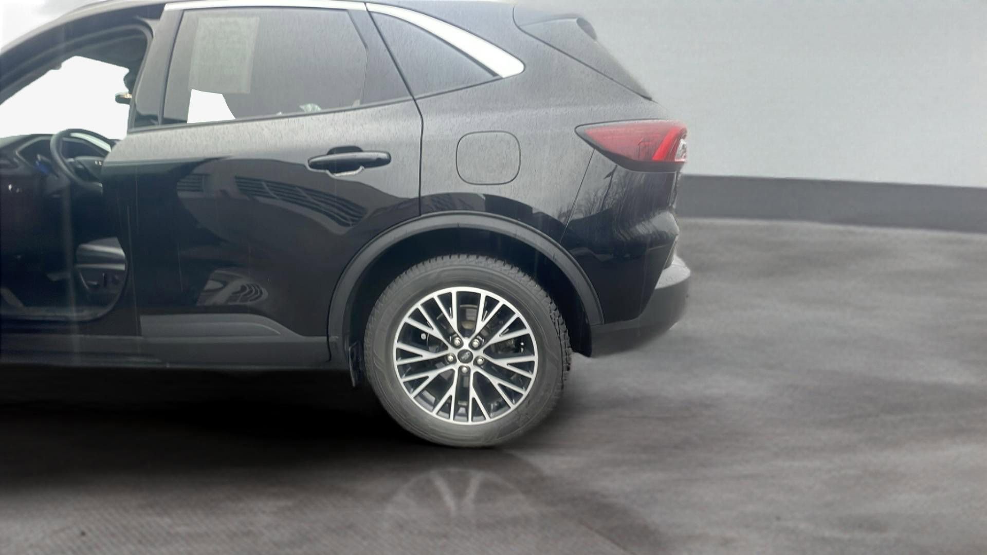 Certified 2023 Ford Escape SE FWD image 24