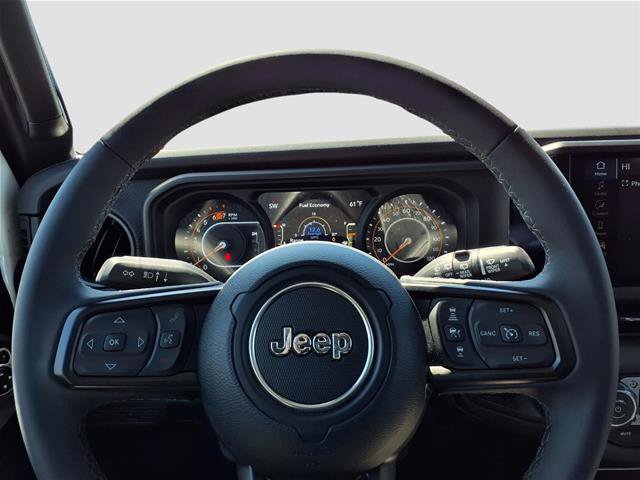 Used 2026 Jeep Wrangler Unlimited Rubicon AWD/4WD image 16
