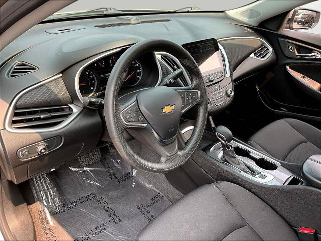 Used 2023 Chevrolet Malibu LT FWD image 17