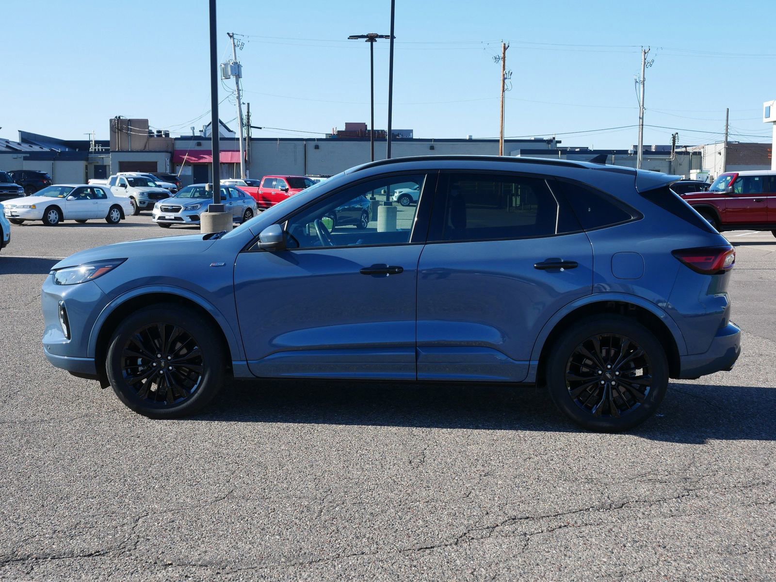 Certified 2023 Ford Escape ST-Line Elite AWD/4WD image 2