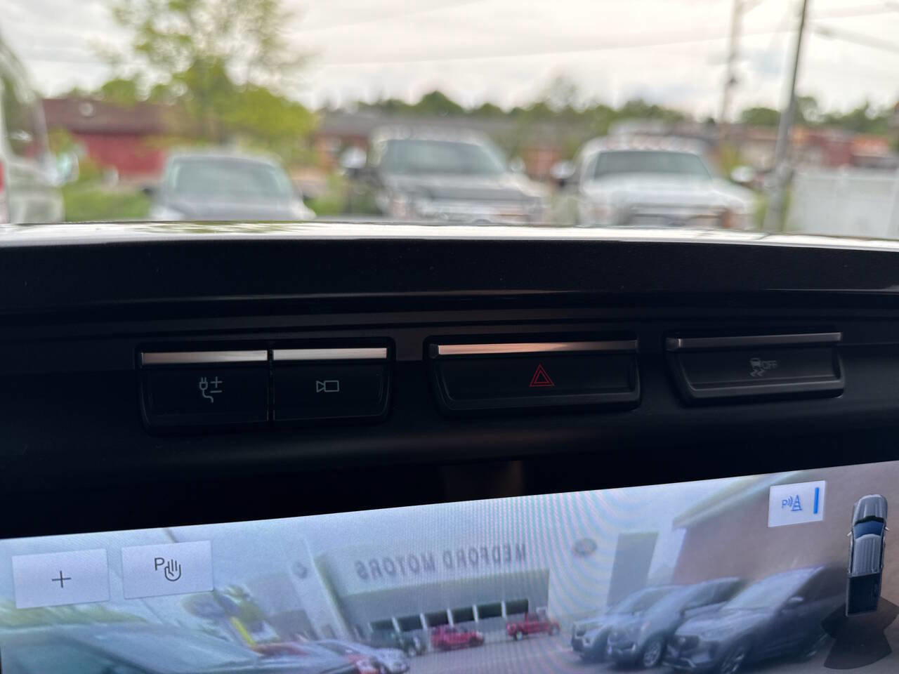 Certified 2021 Ford F150 XLT w/ Equipment Group 302A High image 40