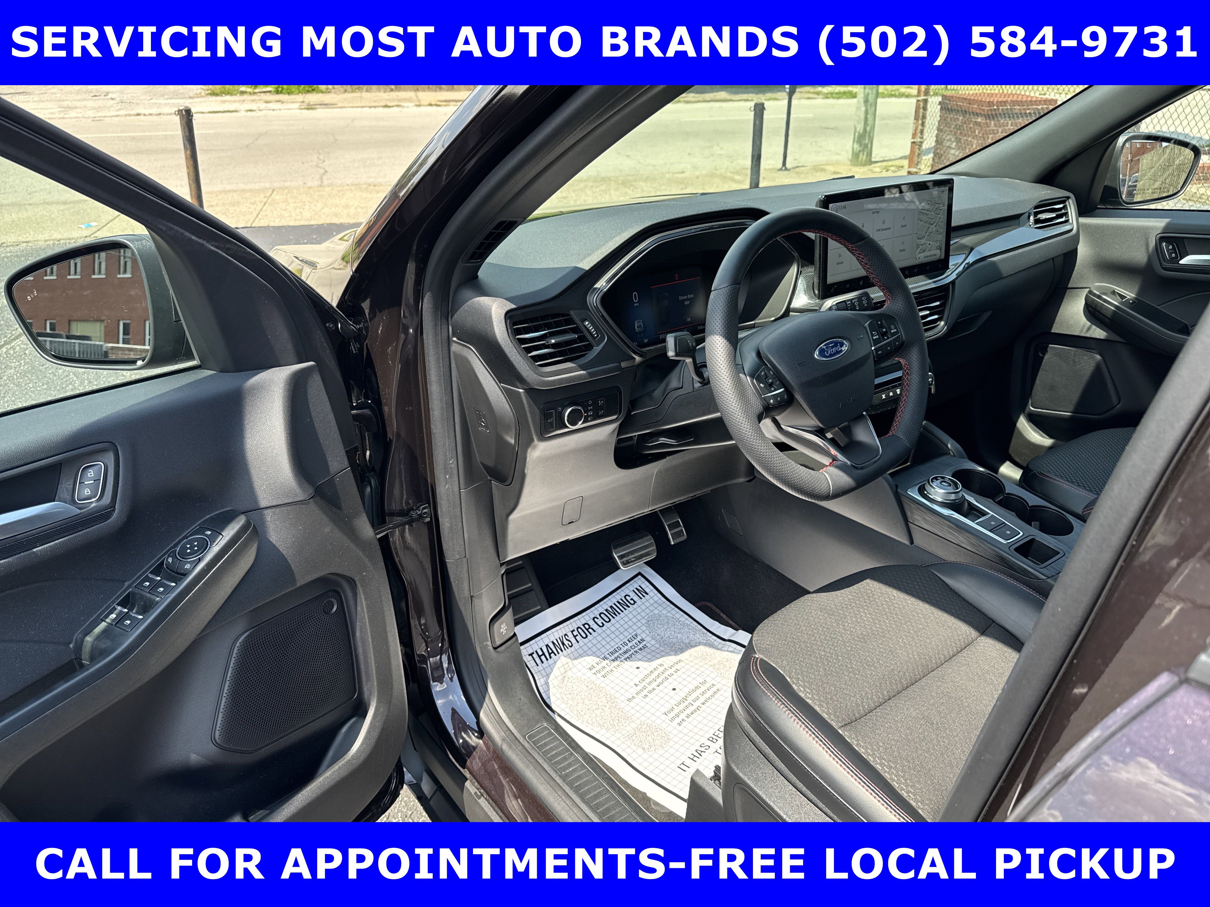 Certified 2023 Ford Escape ST-Line w/ Tech Pack #1 image 9