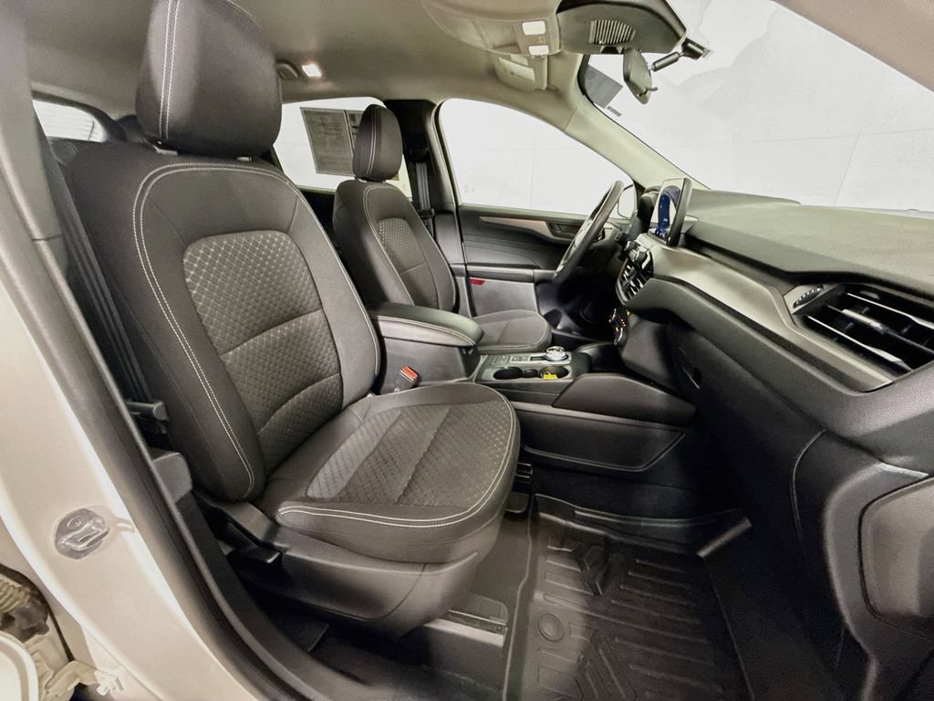 Certified 2023 Ford Escape Active w/ Cold Weather Package FWD image 27