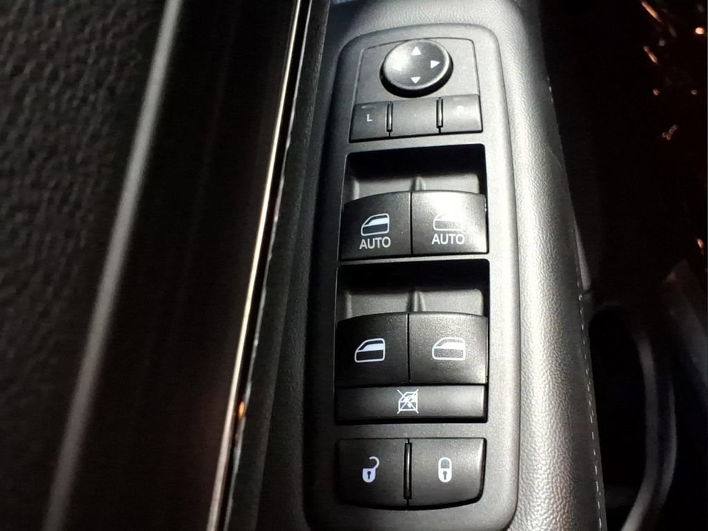 Used 2020 Jeep Grand Cherokee Limited X AWD/4WD image 15