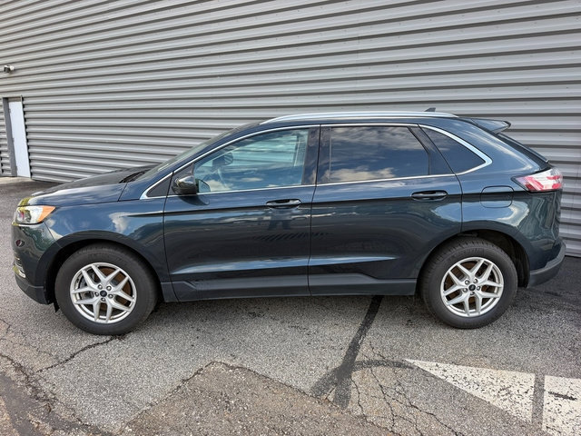 Certified 2024 Ford Edge SEL w/ Convenience Package AWD/4WD image 2