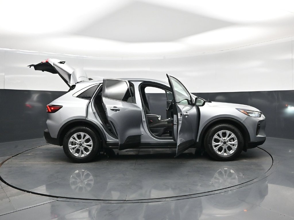 Certified 2024 Ford Escape Active FWD image 4