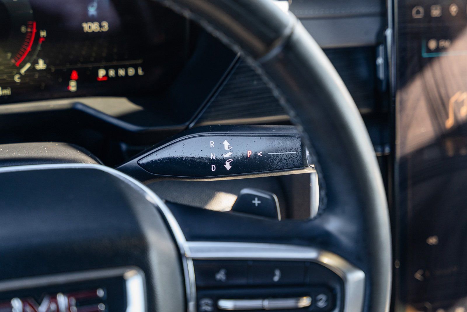 Used 2024 GMC Acadia Elevation w/ Black Edition image 29