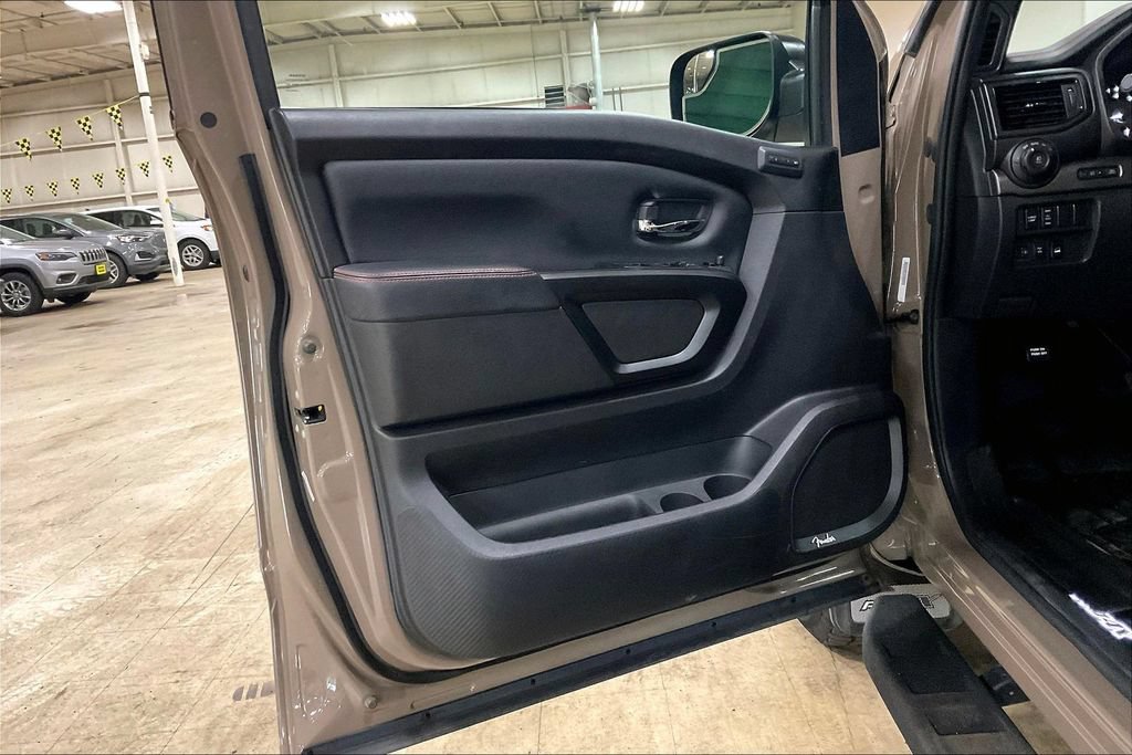 Used 2024 Nissan Titan PRO-4X w/ Pro-4x Convenience Package AWD/4WD image 22