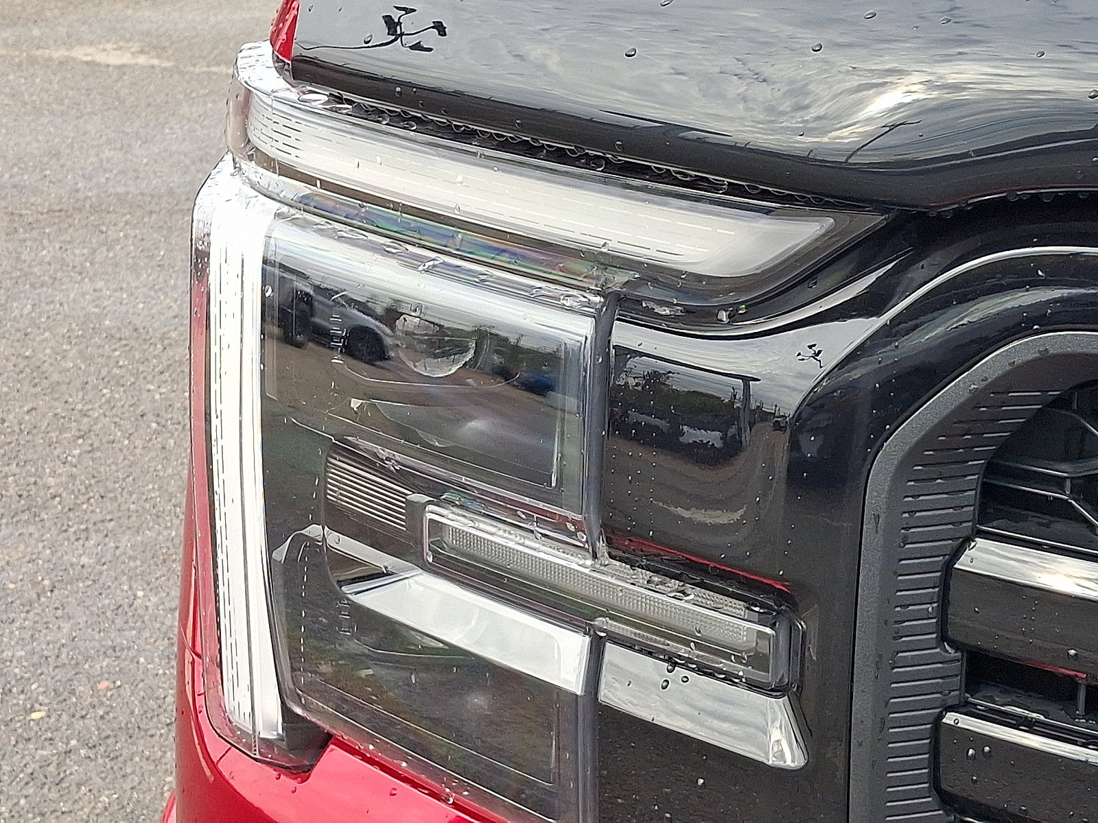Certified 2024 Ford F150 Lariat w/ Equipment Group 502A High AWD/4WD image 9