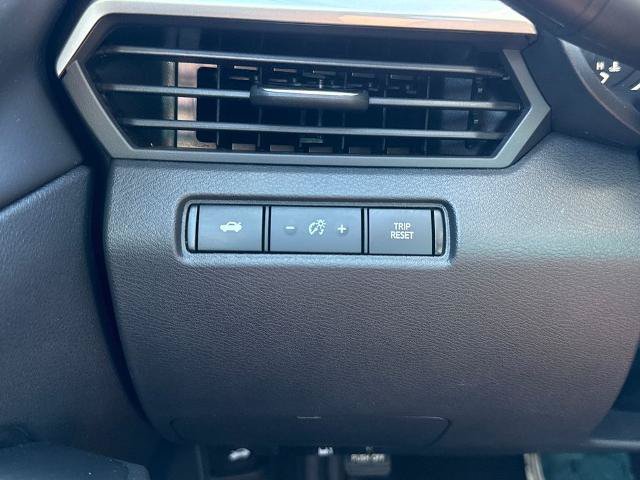 Used 2025 Nissan Altima 2.5 SV FWD image 24
