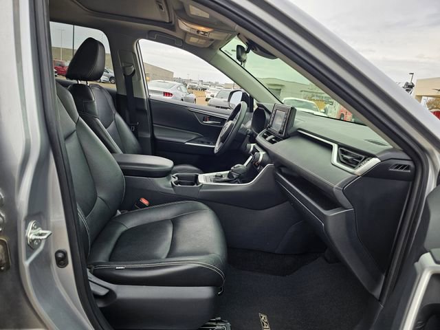 Used 2019 Toyota RAV4 XLE image 34