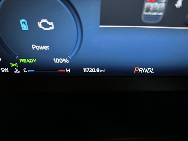 Certified 2025 Ford Escape ST-Line Elite w/ Tech Pack #2 image 6