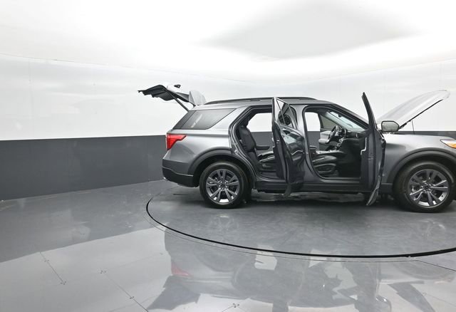 Certified 2024 Ford Explorer XLT w/ Equipment Group 202A image 26