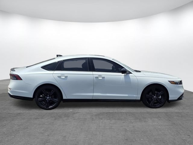 Used 2024 Honda Accord Sport image 3