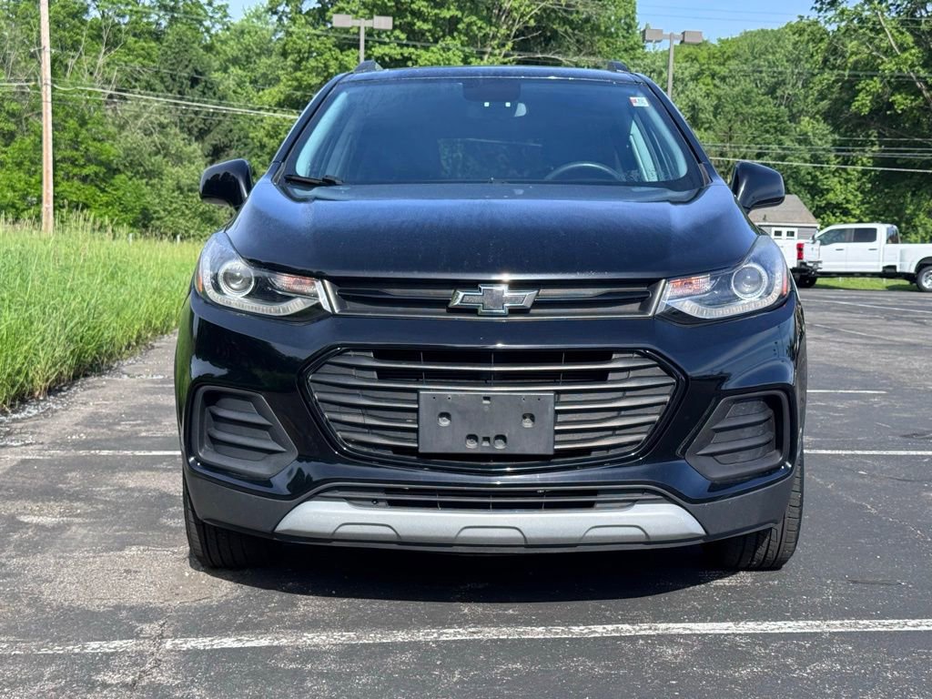 Used 2018 Chevrolet Trax LT w/ Redline Edition AWD/4WD image 3