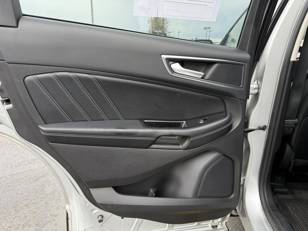 Certified 2017 Ford Edge Sport w/ Technology Package image 38