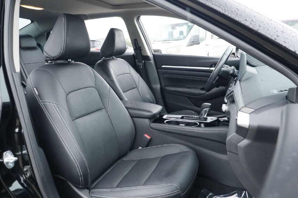 Used 2023 Nissan Altima 2.5 SL FWD image 17