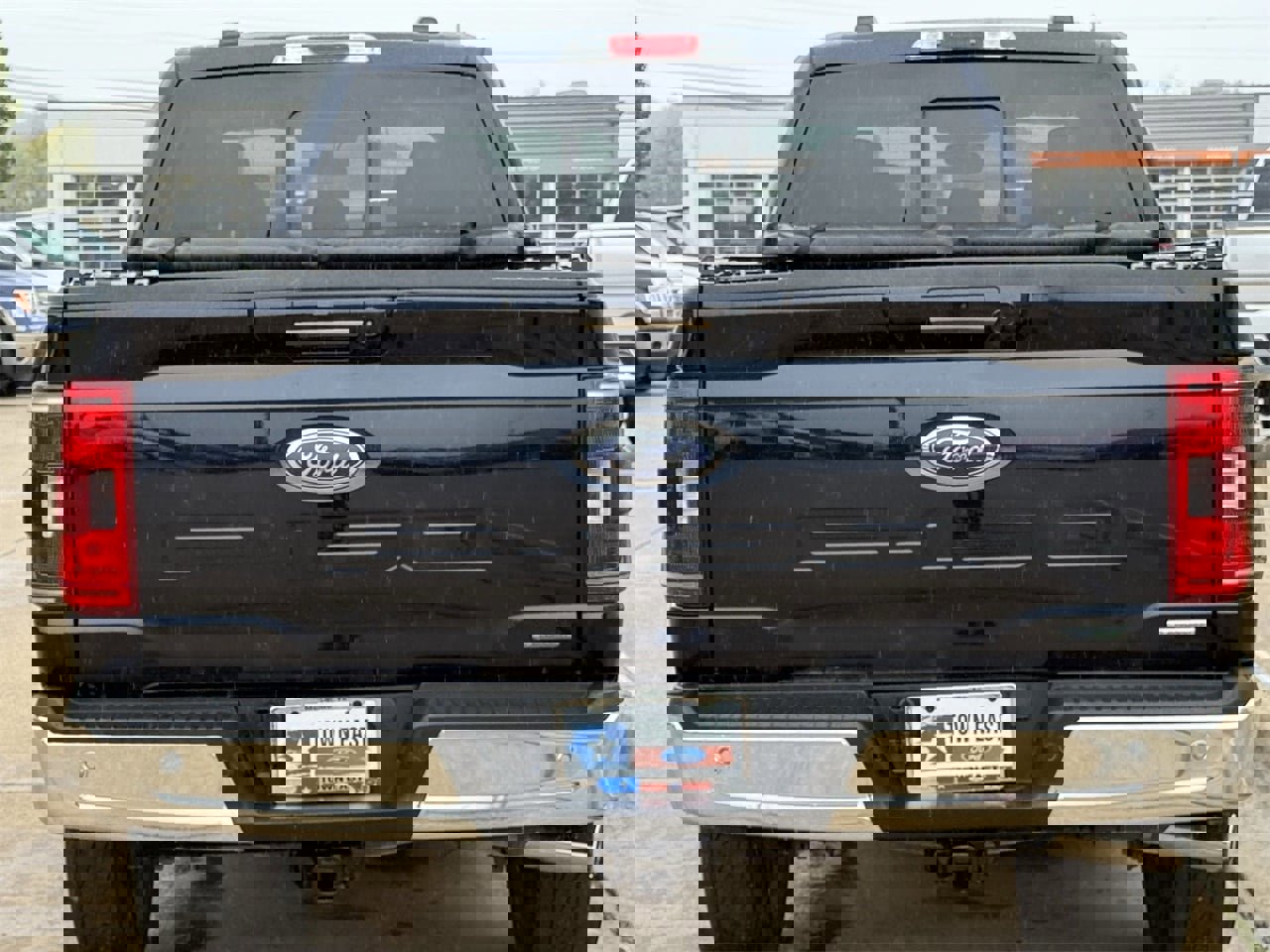 Certified 2022 Ford F150 XLT w/ Equipment Group 302A High image 5