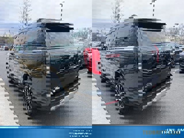 Certified 2025 Ford Expedition Max Platinum image 3