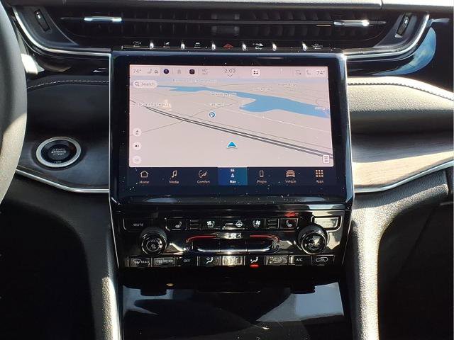 Used 2023 Jeep Grand Cherokee L Overland image 12