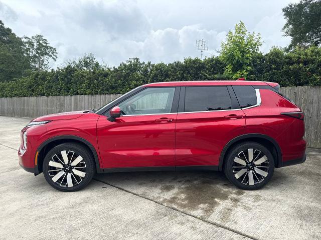 Used 2025 Mitsubishi Outlander SE FWD image 25