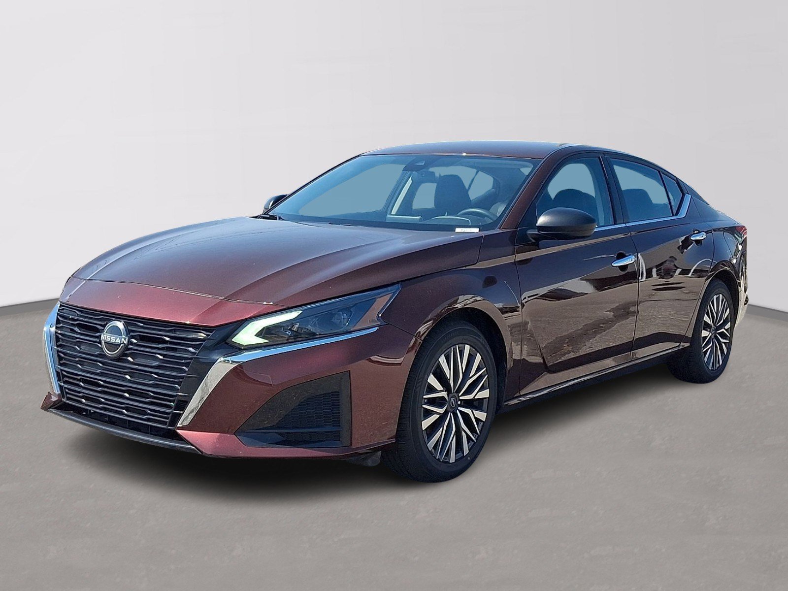 Used 2024 Nissan Altima 2.5 SV FWD image 3