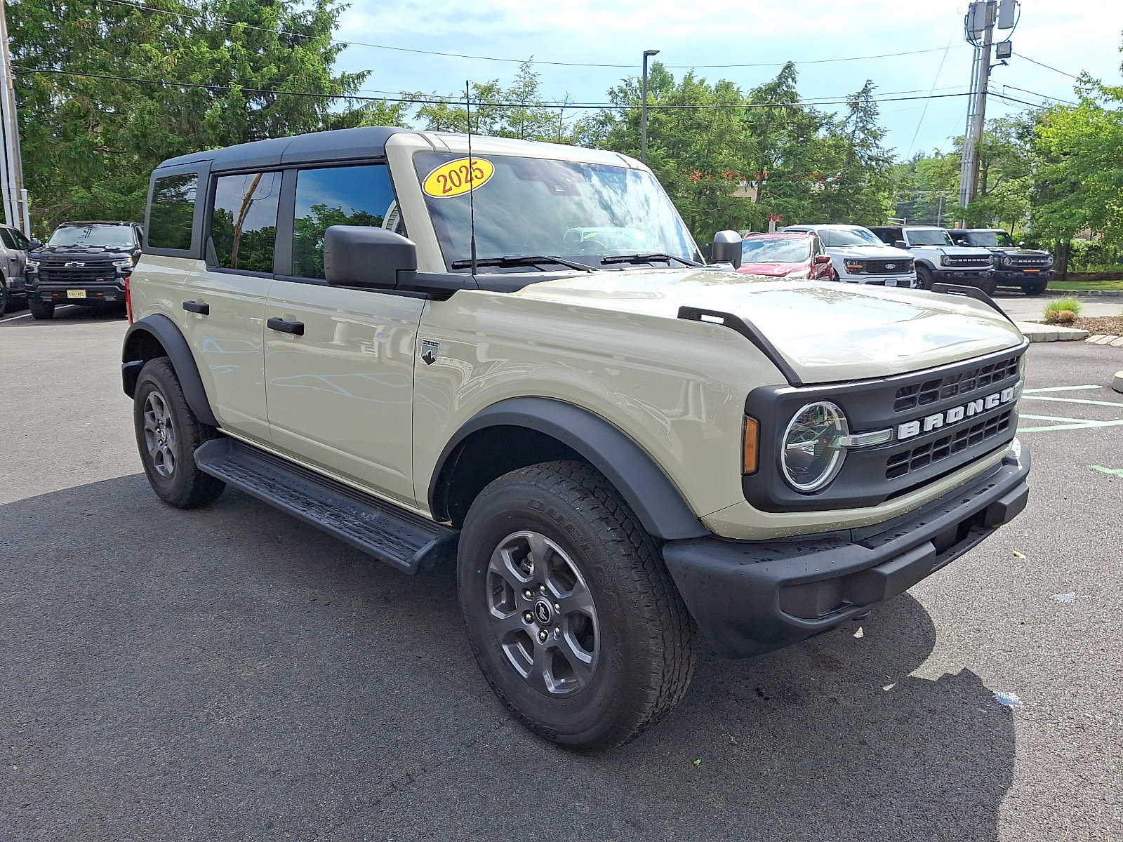 Certified 2025 Ford Bronco Big Bend AWD/4WD image 3