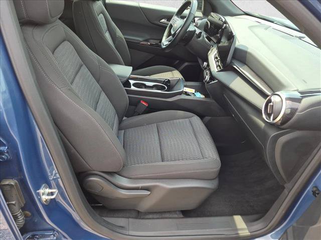 Used 2025 Chevrolet Equinox LT w/ Safety and Technology Package FWD image 21