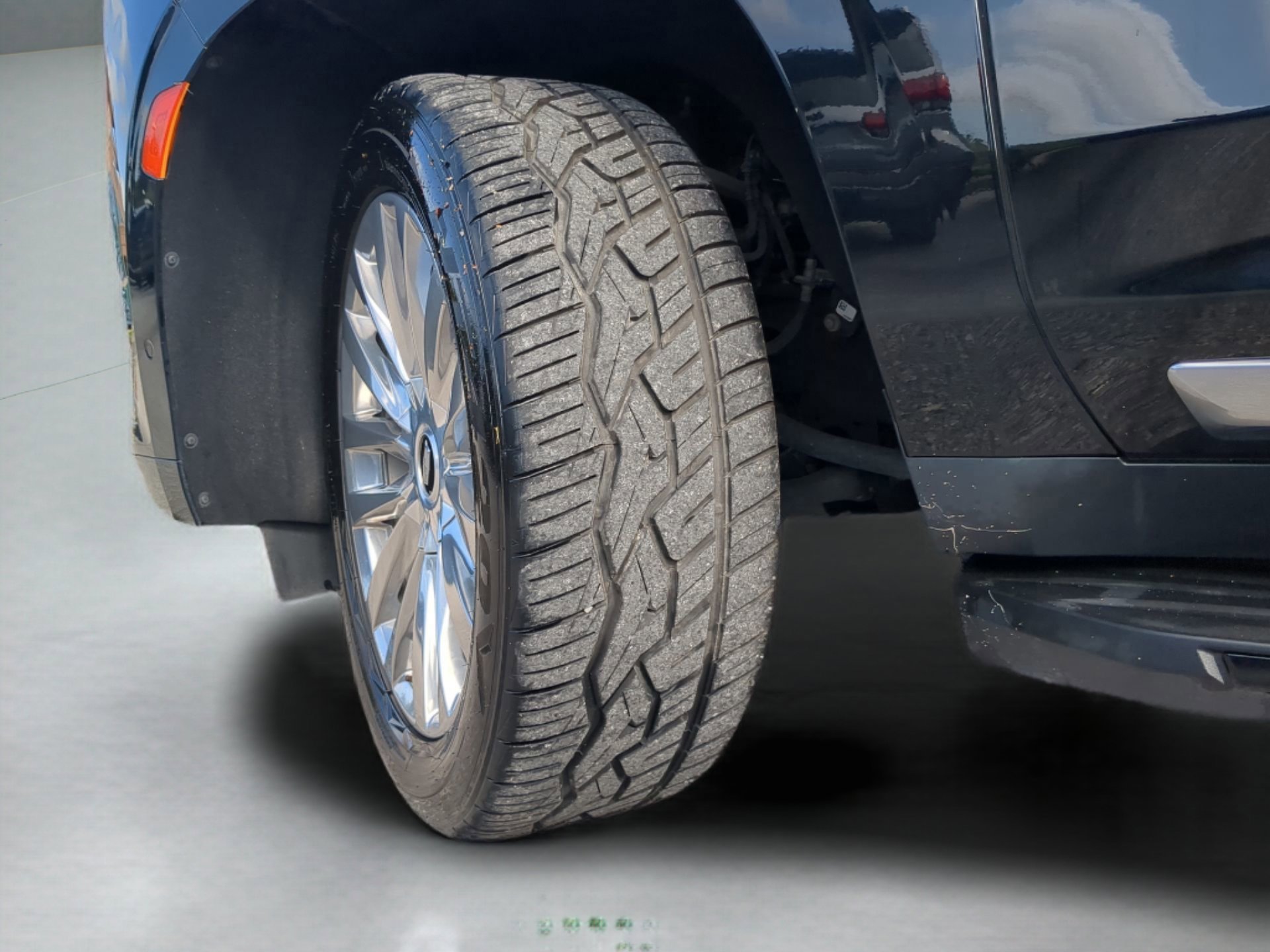 Used 2023 Cadillac Escalade Premium Luxury image 66