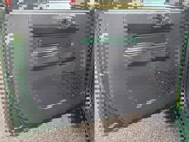 Certified 2025 Ford Bronco Badlands image 11