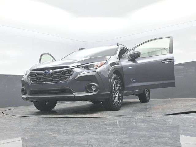 Used 2025 Subaru Crosstrek 2.5i Premium AWD/4WD image 31