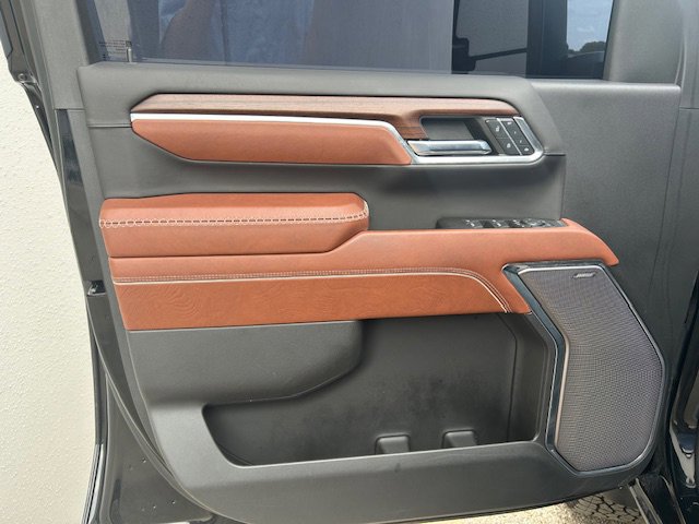 Used 2024 GMC Sierra 2500 Denali Ultimate AWD/4WD image 16