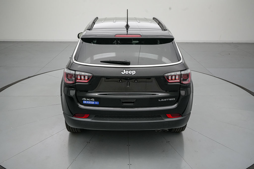 Used 2022 Jeep Compass Limited AWD/4WD image 5