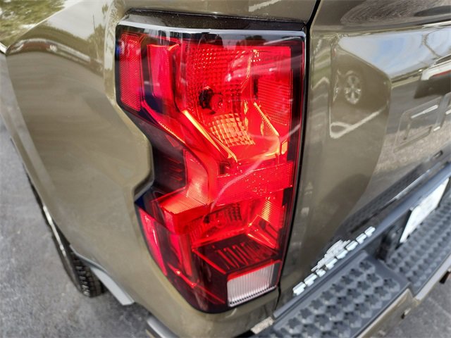 Used 2024 Chevrolet Colorado LT w/ LT Convenience Package image 5