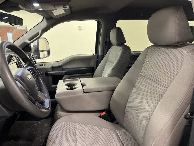 Certified 2022 Ford F250 XLT w/ XLT Premium Package AWD/4WD image 4