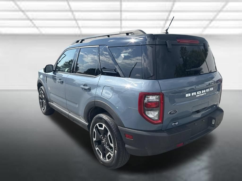 Certified 2024 Ford Bronco Sport Outer Banks w/ Tech Package AWD/4WD image 3