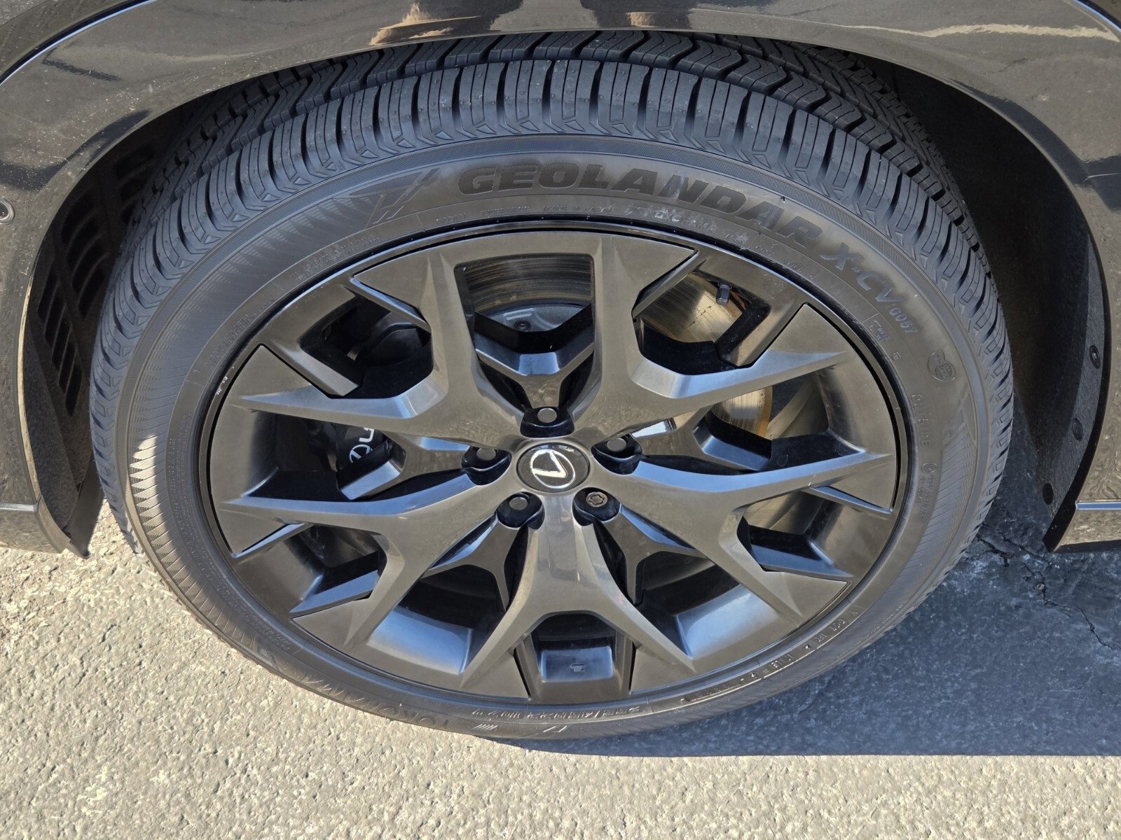 Used 2024 Lexus TX 500h AWD image 9